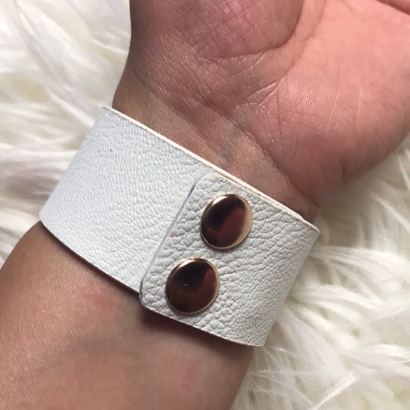 New Trendy Bracelet Spike White & Gold - Picture 4 of 8